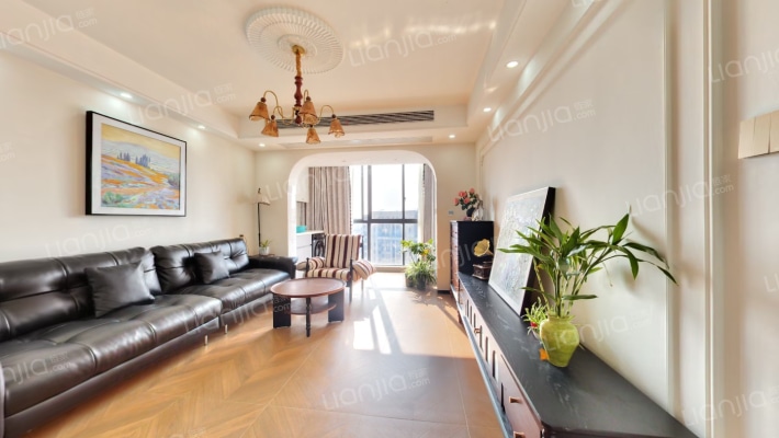 龙湖花盛郦城二手房实景图