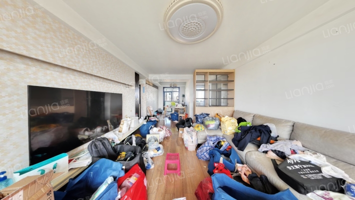 真情公寓二手房实景图