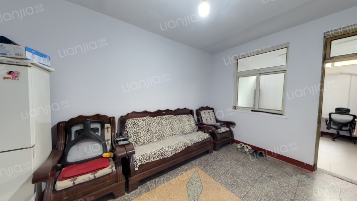 展览路25号公交院二手房实景图