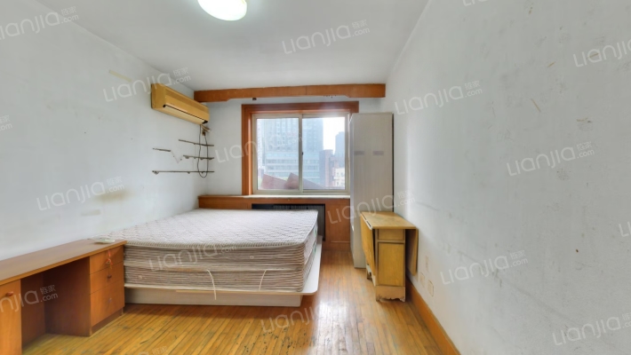 长江路（民主广场商圈）二手房实景图