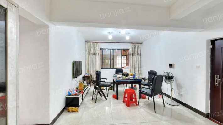 海天云都二手房实景图