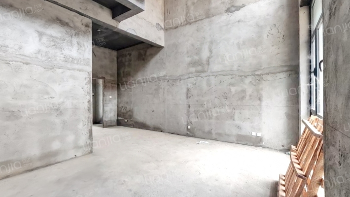 万政美林半岛二手房实景图