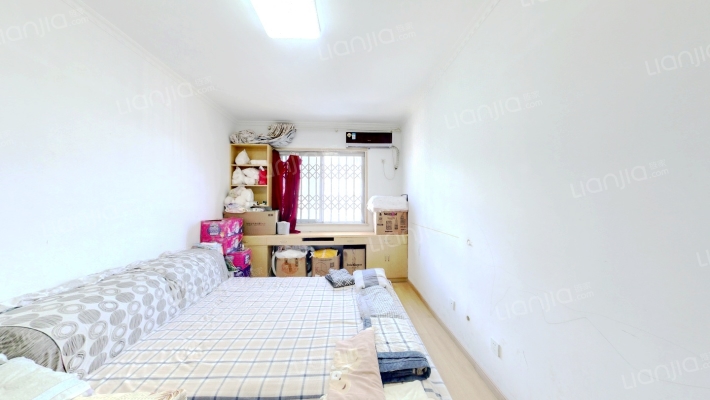 银泰中心二手房实景图