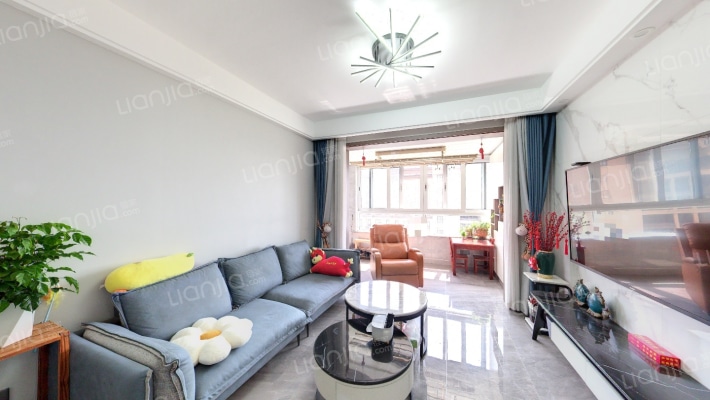 新城吾悦广场一期二手房实景图