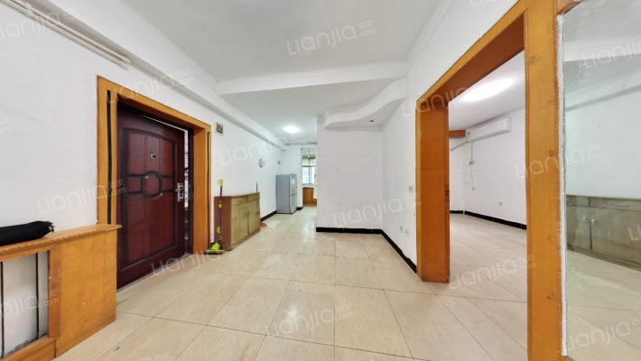 三小家属院二手房实景图