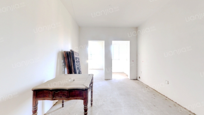 银翔翡翠谷B区二手房实景图