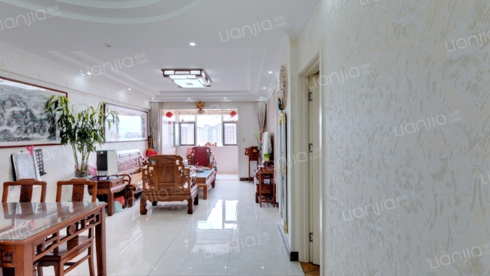 宝龙新天地二手房实景图