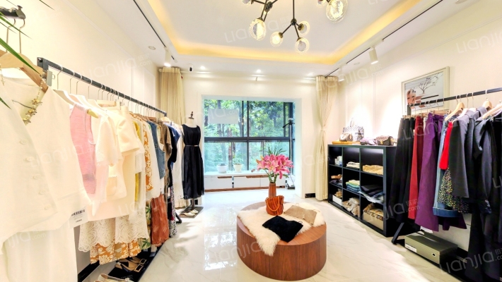 翡翠湾二手房实景图