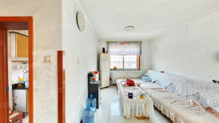 信特花园E区二手房实景图