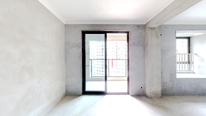 山海珑湾二手房实景图