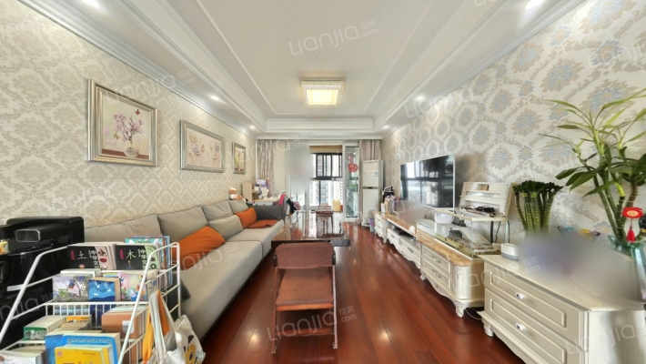 九龙仓碧堤雅苑二手房实景图