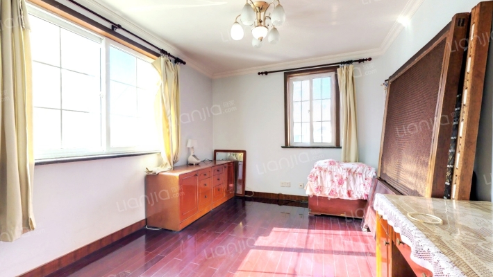 东镇小区二手房实景图