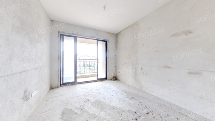 信鸿蔚蓝海岸二手房实景图