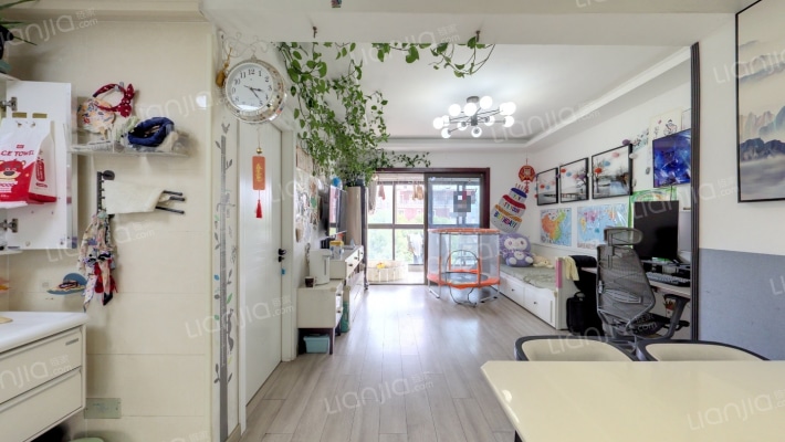 武夷名仕园二手房实景图