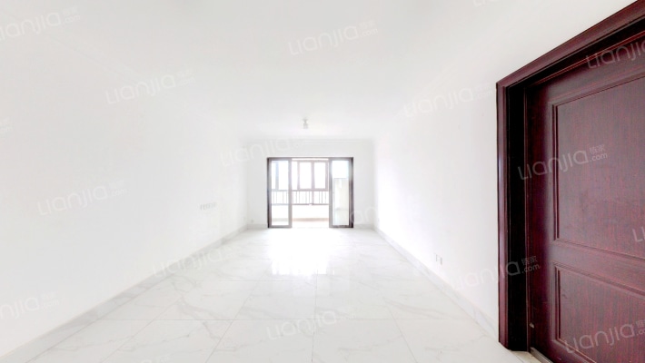 爱丁堡二号院二手房实景图