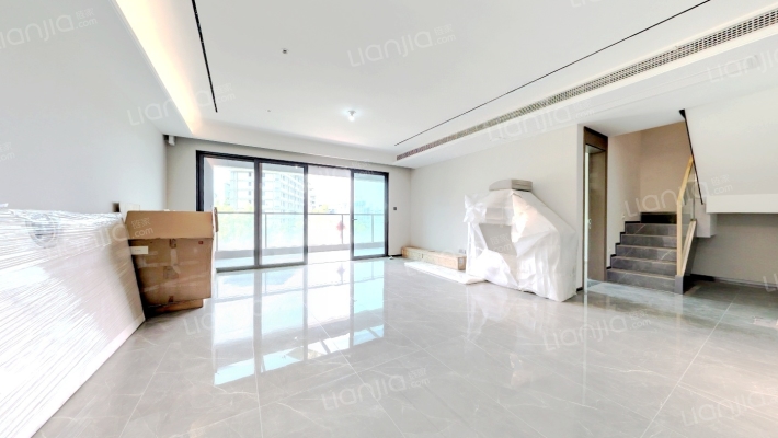 信达麓湖左岸二手房实景图