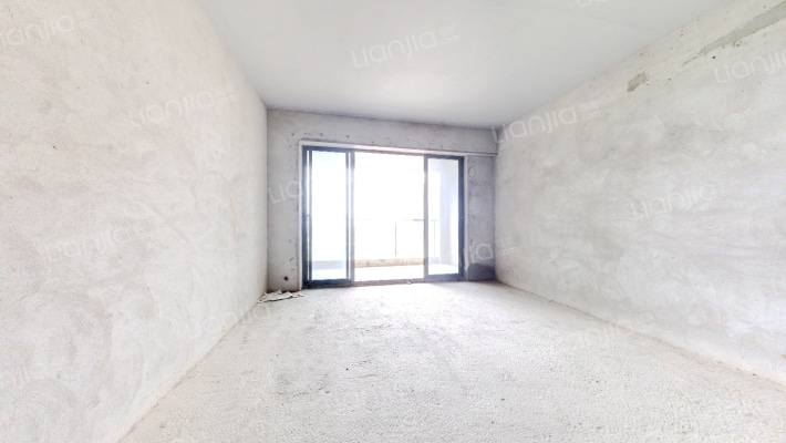 新怡豪门二手房实景图