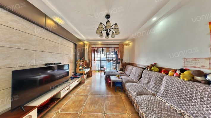 名家翡翠花园二手房实景图