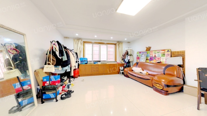 凯旋路二手房实景图