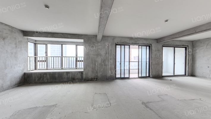 华荣佳苑二手房实景图