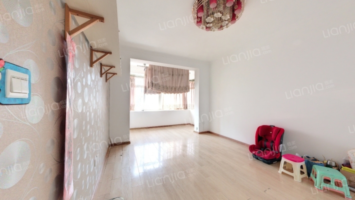 梁源小区五组团二手房实景图