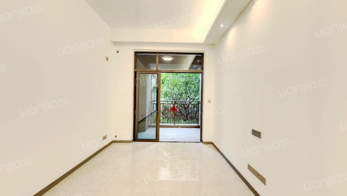 万象郡4期峯汇二手房实景图