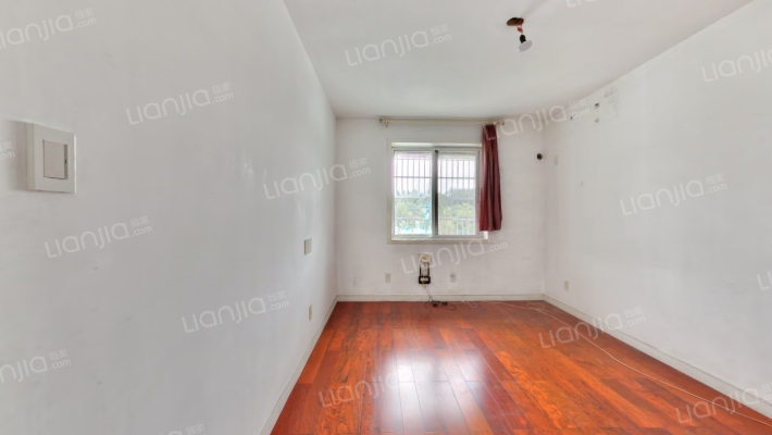 体育场路523号二手房实景图