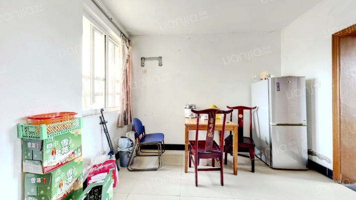 溪翔新村二区二手房实景图