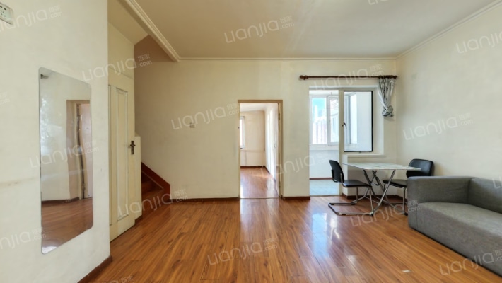 新华小区二手房实景图