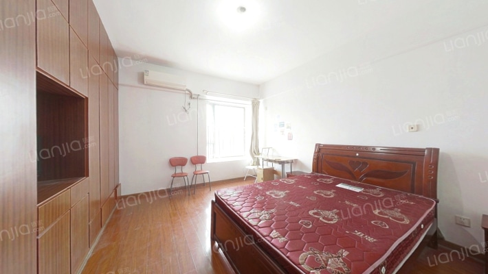 西环中心广场二手房实景图