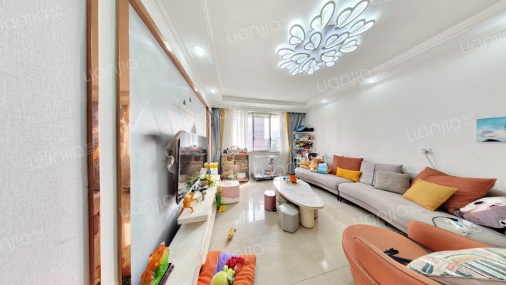 金府沁园二手房实景图