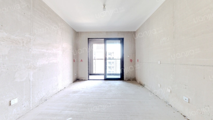 融创城融馨园二手房实景图