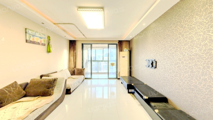 幸福小镇二手房实景图