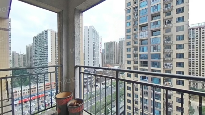 天伦百汇二手房实景图