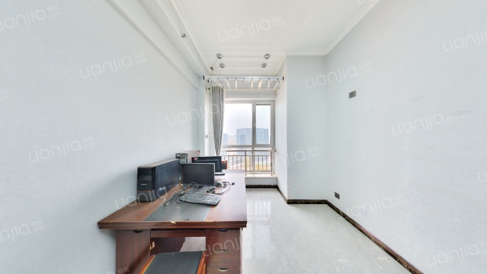 鑫铁大厦二手房实景图