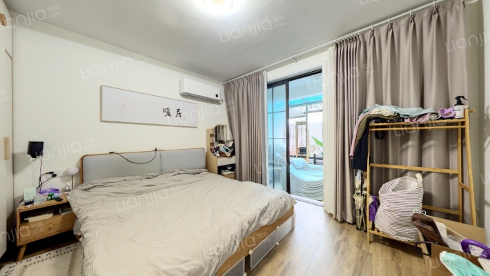 伟华苑小区二手房实景图