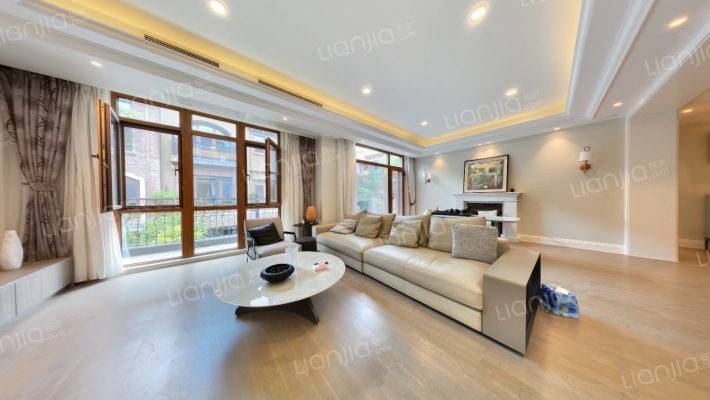 麓山国际圣安德鲁二手房实景图