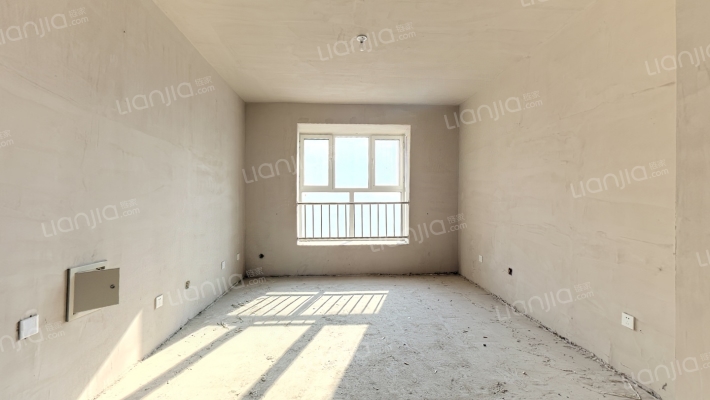 开发区  名流美域 房本满二 看房随时-客厅