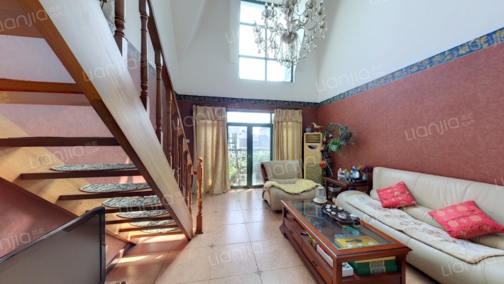 莱茵河畔二手房实景图