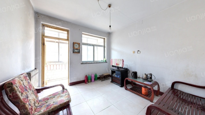 红旗小区二手房实景图