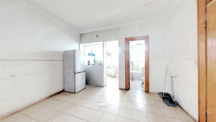 金凤新村1区二手房实景图