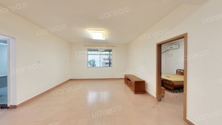 海口市妇幼保健院宿舍楼二手房实景图