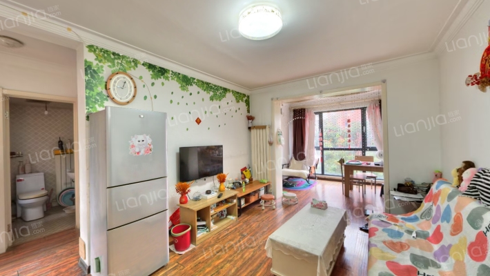 金秋新苑二手房实景图