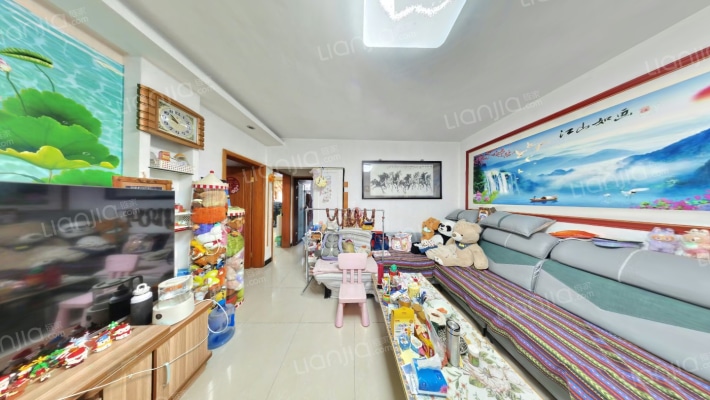 北欧小镇二手房实景图