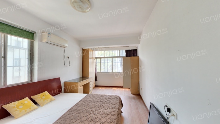 莫干山路605号二手房实景图