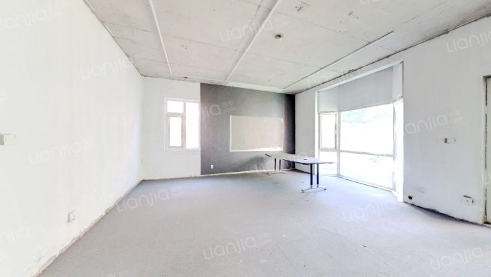 华堂高尔夫二手房实景图