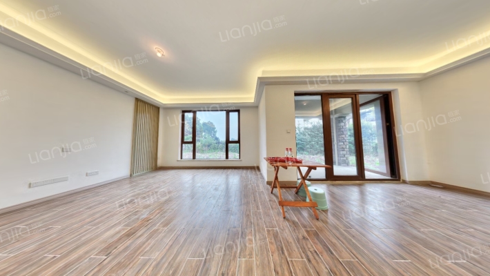 茶田小院二手房实景图