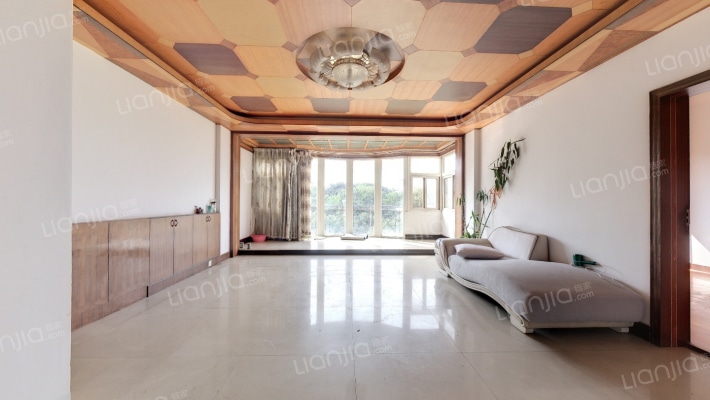 隆格兰花园二手房实景图