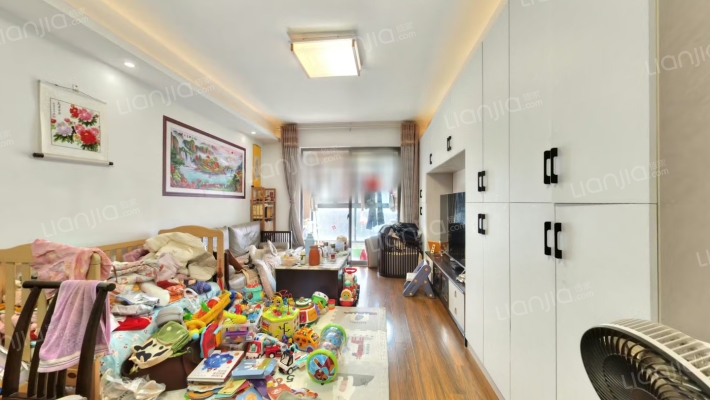 建滔朗峰二手房实景图