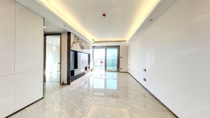 绿城·湖畔雲庐二手房实景图